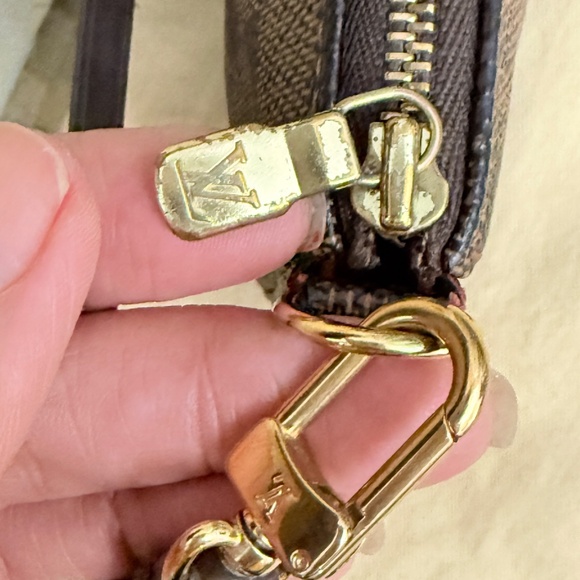 Louis Vuitton Pochette Accessories Damier Ebene - Picture 9 of 13